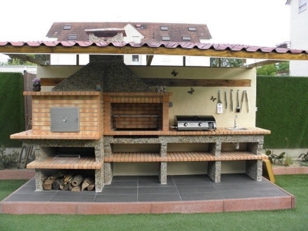 Picture of Wood Burning Pizza Oven Barbecue AV358F