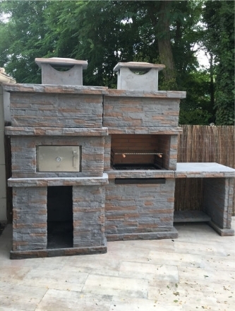 Picture of Stone Barbecue With Pizza Oven PR4740F