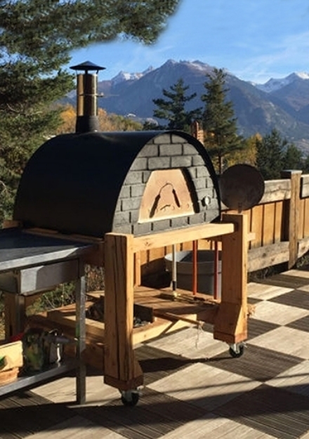 Picture of Mobile Pizza Oven - Black MAXIMUS PRIME