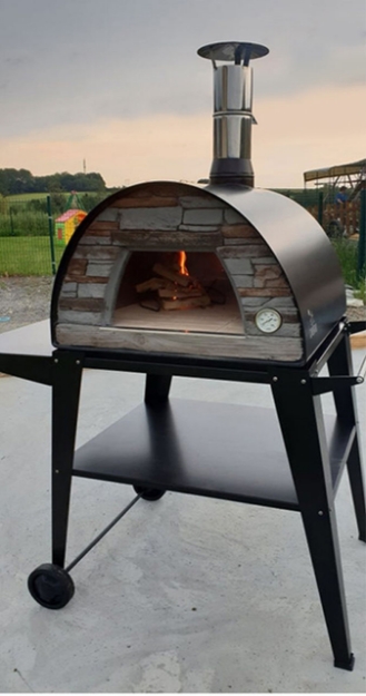 Picture of Pizza Oven Black MAXIMUS ARENA with Atlas Black Stand