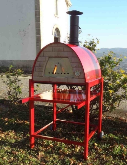 Picture of Portable Wood Burning Pizza Oven Red MAXIMUS-Welt Red Stand